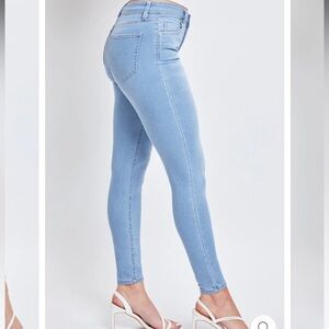 Light Denim Stretch Jeggings Faded Glory Casual SMALL (Pair of 2)